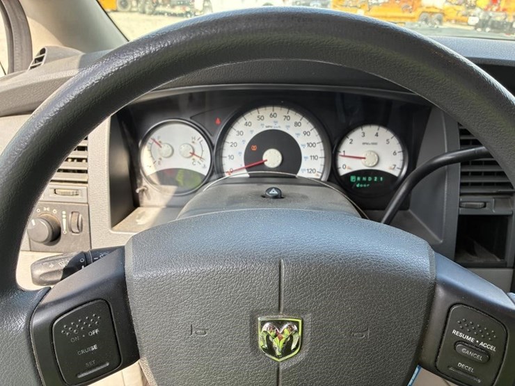 2008-dodge-durango-image-14