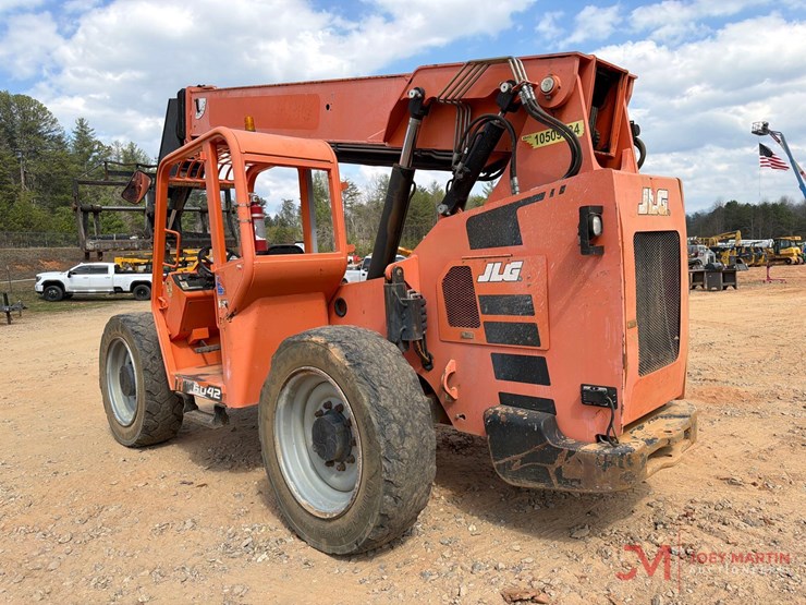 2016-jlg-6042-telehandler-image-3