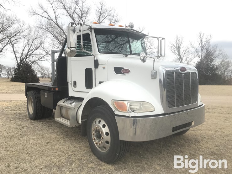 2010-peterbilt-337-image-3