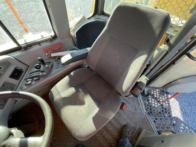 2019-volvo-a45g-image-22