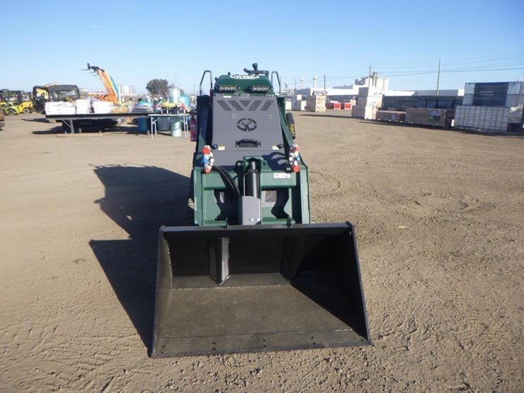 2026-kubota-d1703-image-6