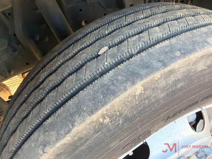 2017-mitsubishi-fuso-fe160-image-8