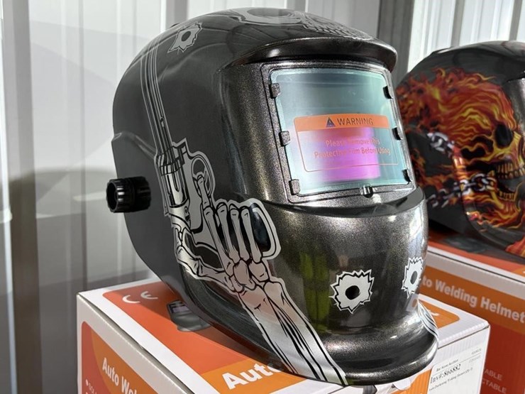auto-darkening-welding-helmet-(qty-2)-image-3