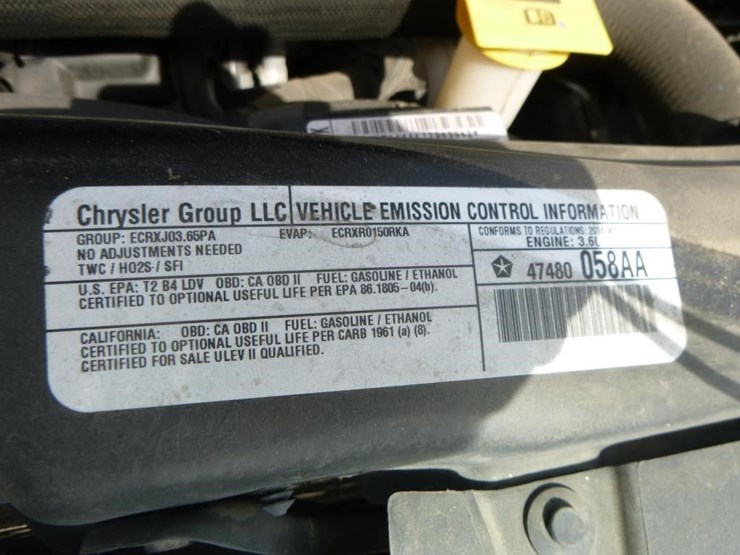 2014-dodge-grand-caravan-image-34