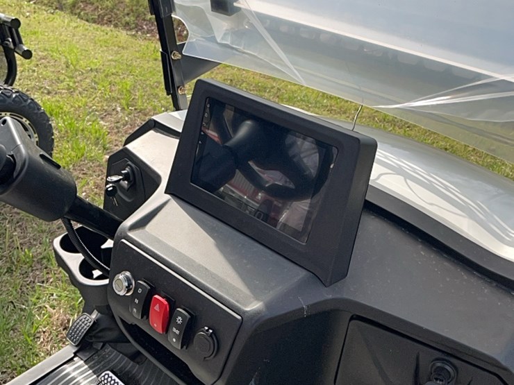 brandnew-4-seat-electric-golf-cart-image-5