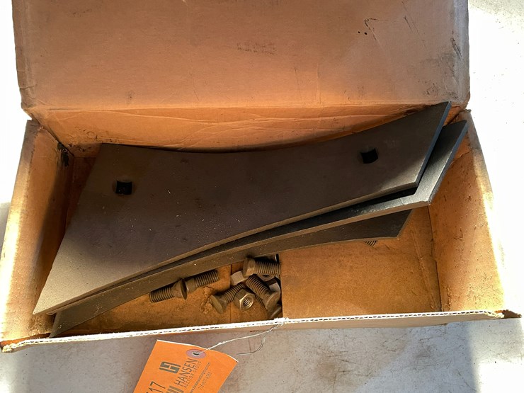 john-deere-145-image-2