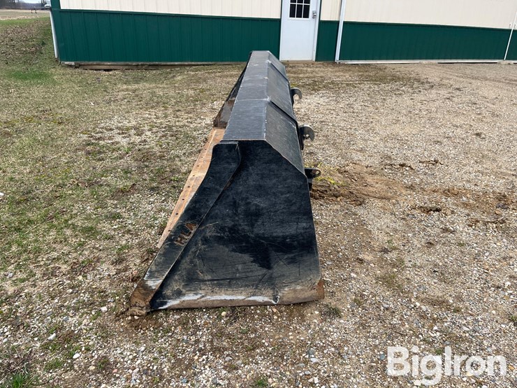 hla-105”-loader-bucket-image-8