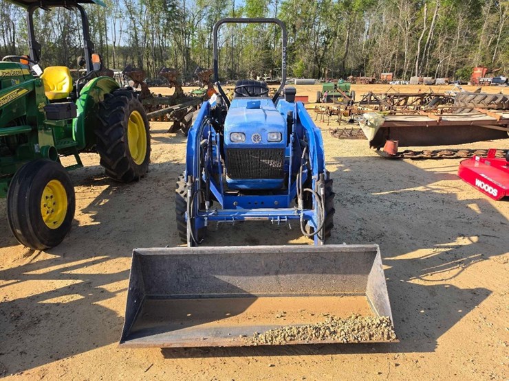 new-holland-tc30-image-5