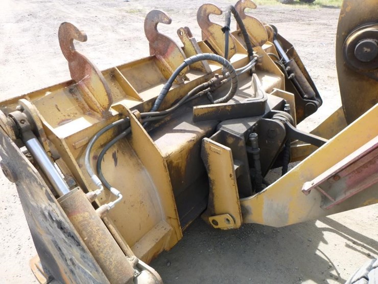 2004-caterpillar-924gz-image-22