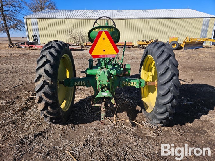 john-deere-b-image-6