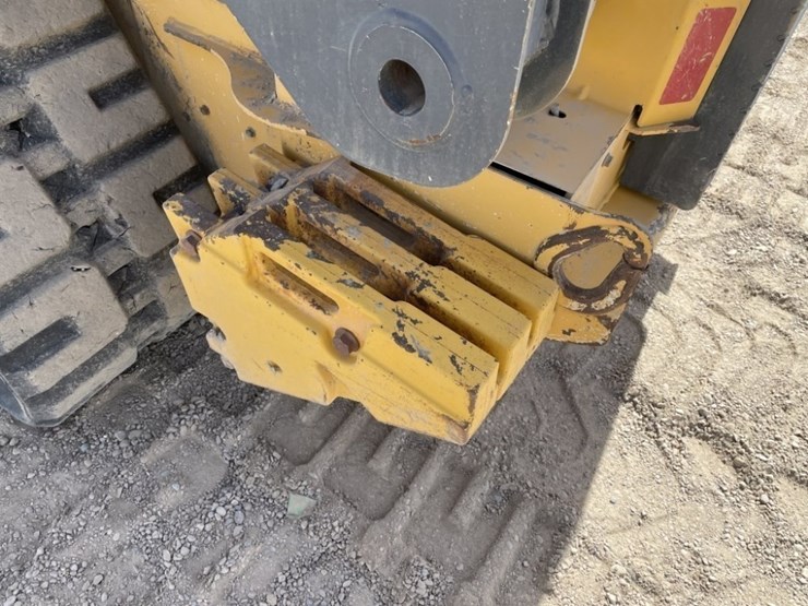 2013-deere-333e-image-14