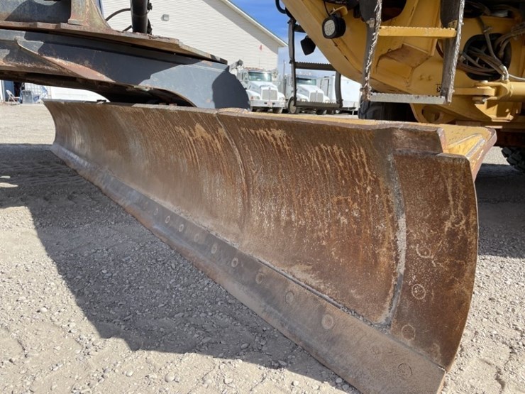 2012-deere-872g-image-16