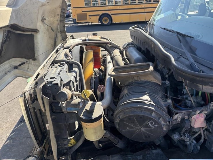 2013-international-workstar-7400-image-7