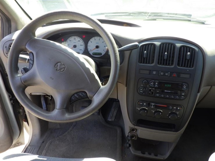 2002-dodge-grand-caravan-image-9