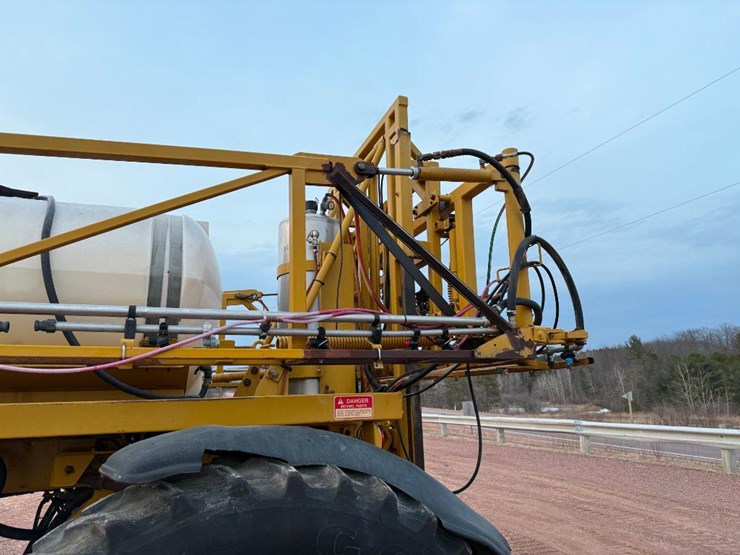 ag-chem-rogator-664-image-37