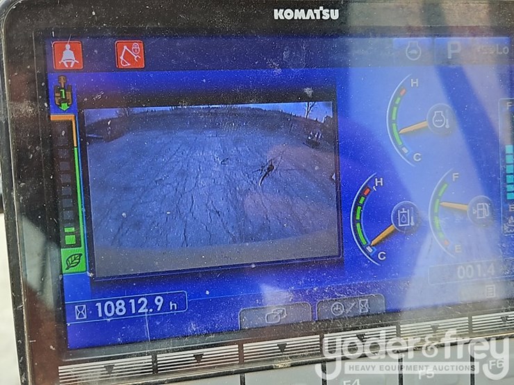 2016-komatsu-pc210-lc-11-image-37