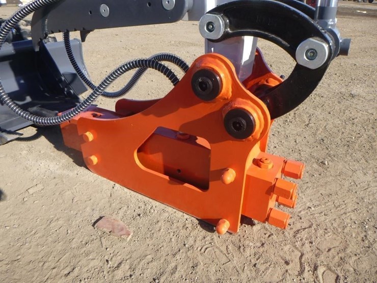 bttl-et15h-6-hydraulic-excavator-image-10