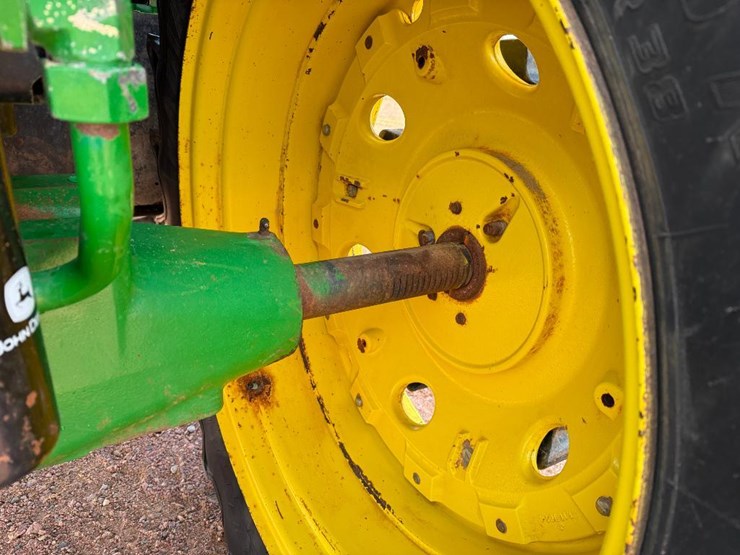 john-deere-7200-image-25