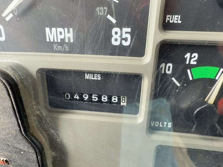 1996-international-4900-image-24