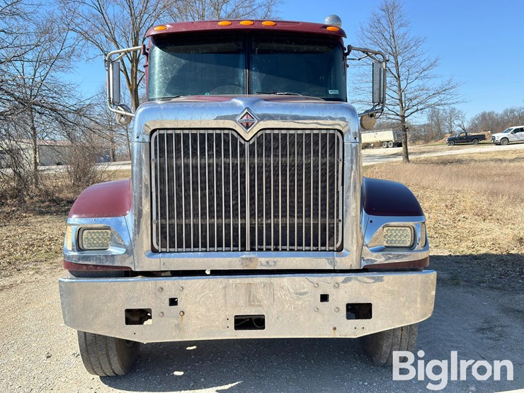 2004-international-9900i-image-2