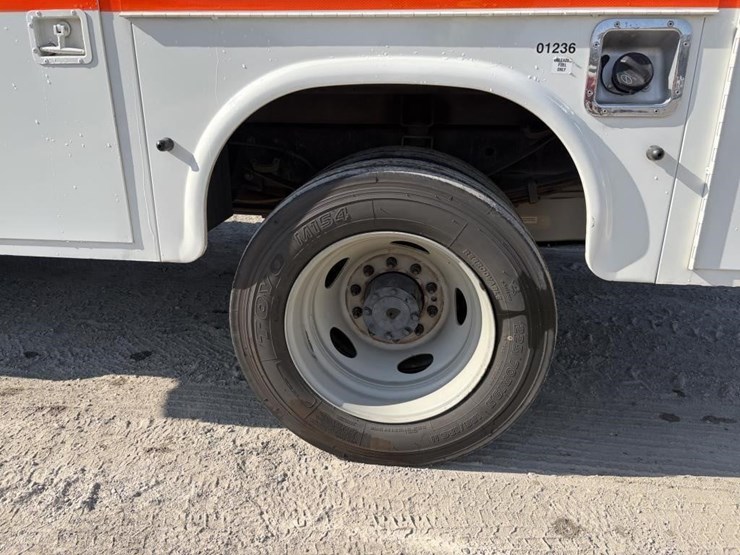 2012-ford-f450-image-5