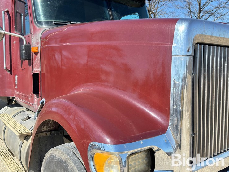 2004-international-9900i-image-12