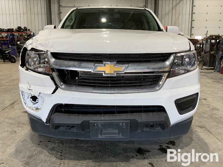 2017-chevrolet-colorado-image-2
