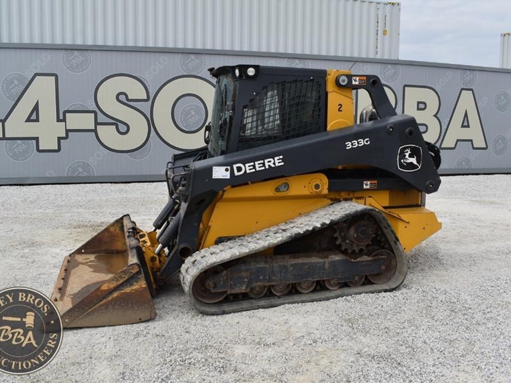 2021-deere-333g-image-4