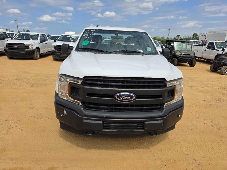 2019-ford-f150-xl-image-5