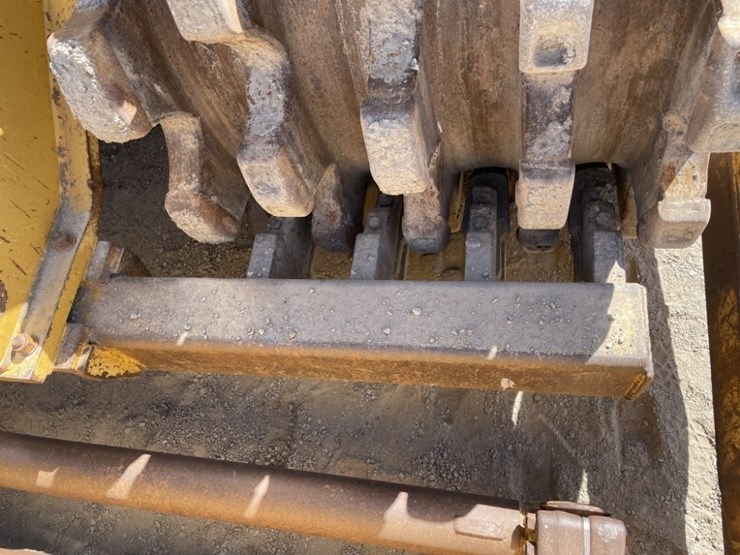 2006-caterpillar-815f-image-18