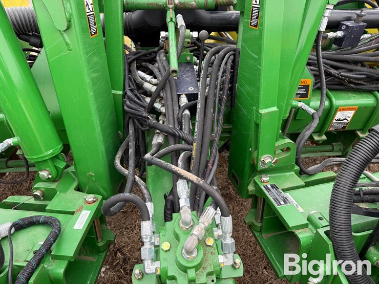 2010-john-deere-1760-image-14