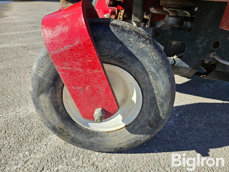 massey-ferguson-730-image-13