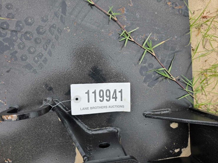 120---skid-steer-receiver-hitch-image-5