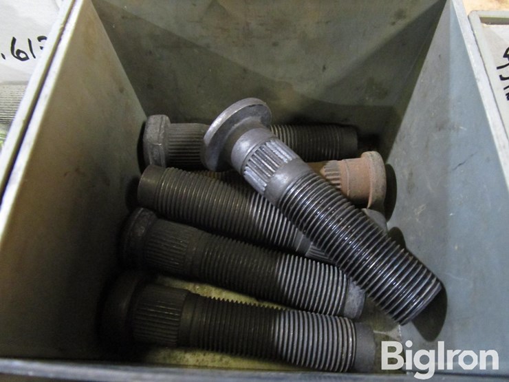 large-assortment-of-wheel-studs,-lug-bolts,-lug-nuts,-and-washers-image-14