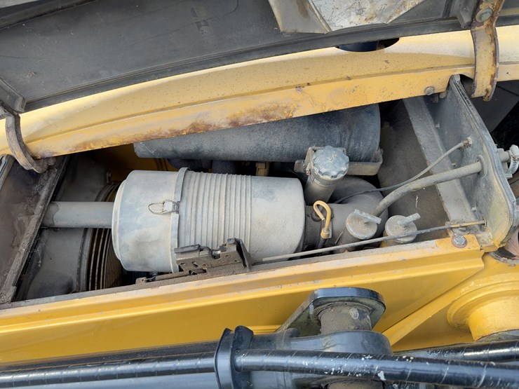 1996-caterpillar-416c-image-17