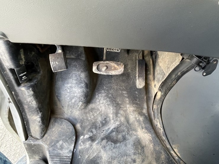 2006-ford-e350-xl-sd-image-17