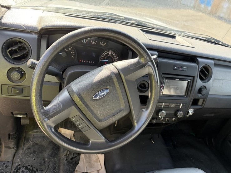 2011-ford-f150-xl-image-12