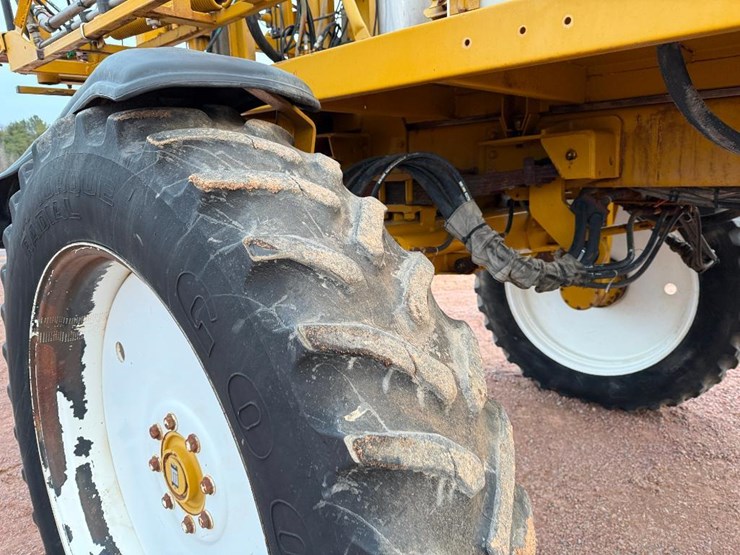 ag-chem-rogator-664-image-10