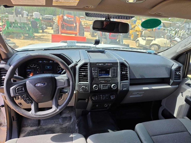 2018-ford-f150-xl-image-10