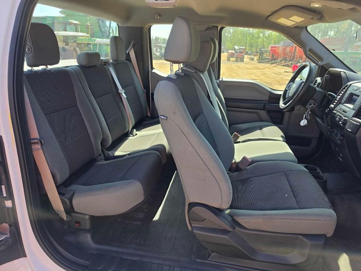 2019-ford-f150-xl-image-9