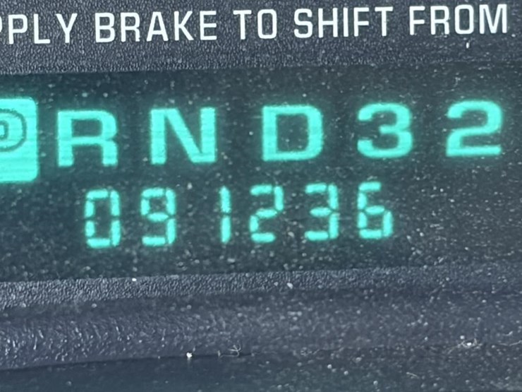 2002-chevrolet-silverado-1500-ls-image-14