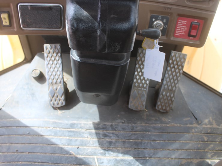 1998-john-deere-444h-image-51