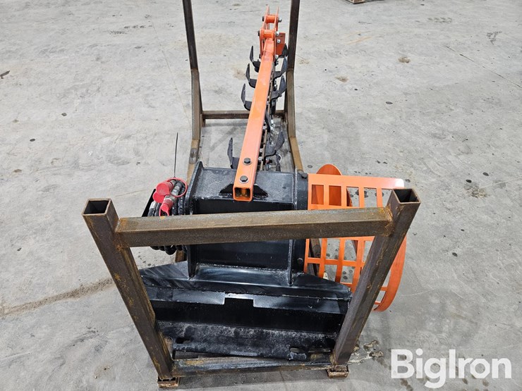 2025-massey-ferguson-730-image-6