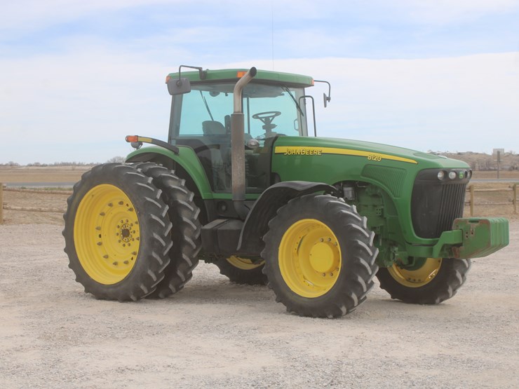 john-deere-8120-image-10