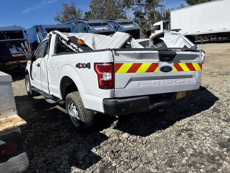 2020-ford-f150-image-4