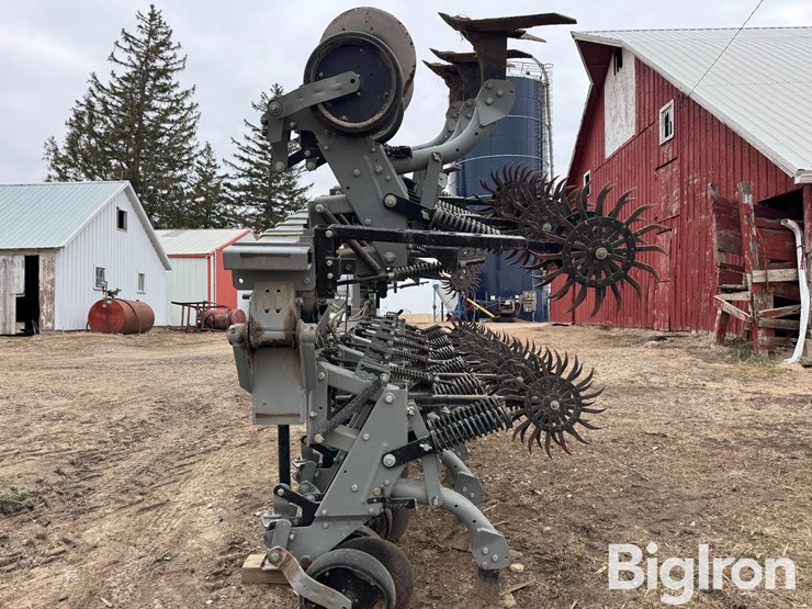 hinkier-6000-12r30"-cultivator-image-10