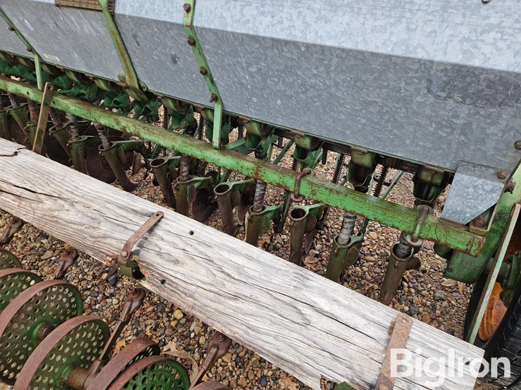 john-deere-b-image-13