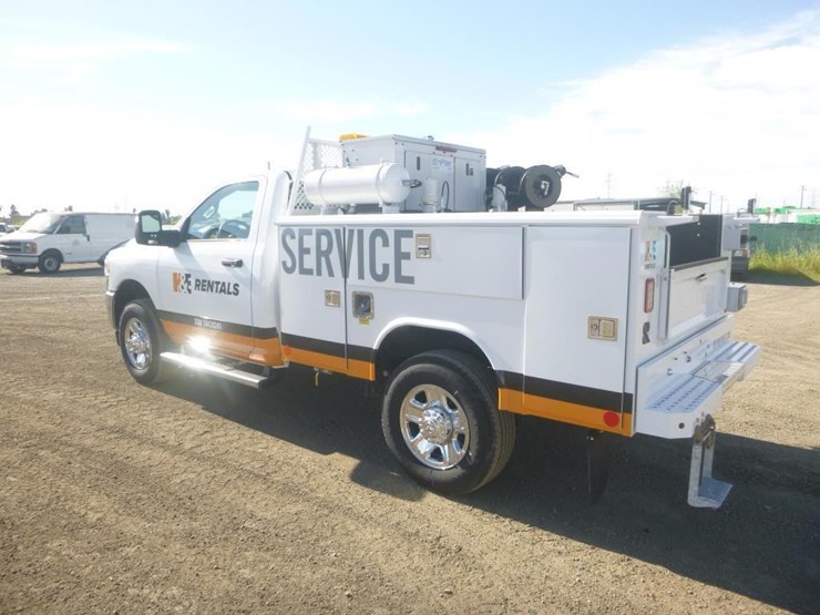 2024-dodge-2500-image-4