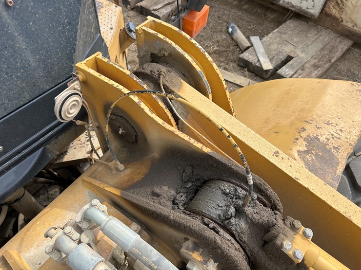 caterpillar-980g-image-16