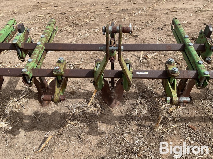 john-deere-7-image-9